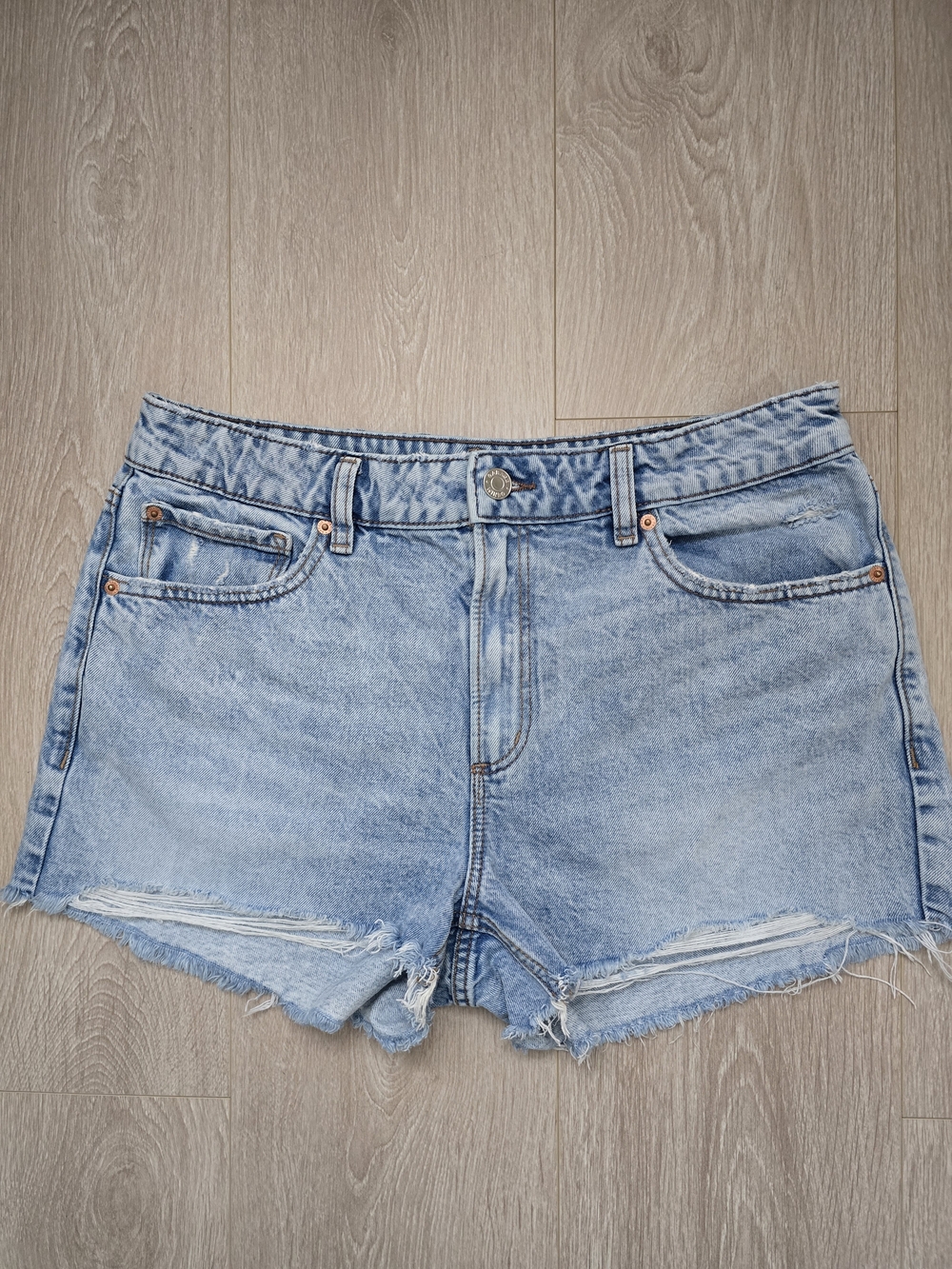 Garage Light Blue Distressed Denim Shorts Size 29 Classic